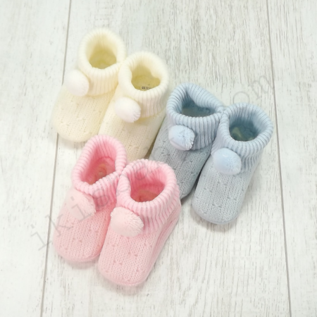 Carapins malha trabalhada com pompom